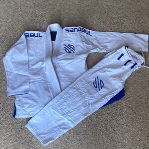Sanabul White and Blue Jiu Jitsu Gi